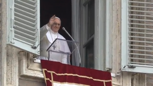 papa-al-balcone