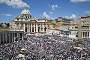 San-Pietro-piazza-1024x682-370x246
