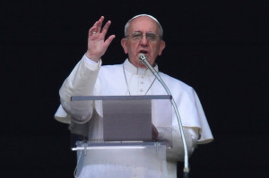 VATICAN-POPE-ANGELUS