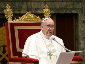 papa_francesco_sala_clementina
